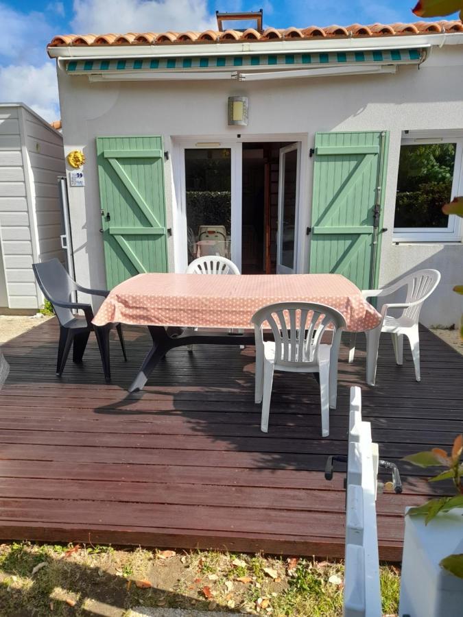 Maisonnette A Deux Pas De La Plage Dans Residence Calme La Tranche-sur-Mer Exterior photo